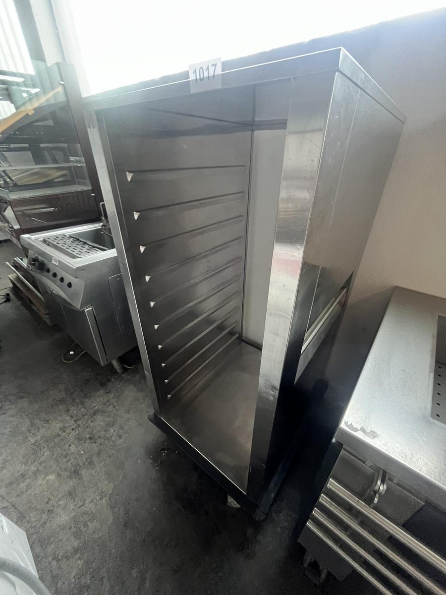 GN-Einschubwagen für 10 Bleche ca. 65 x 75 x 152 cm